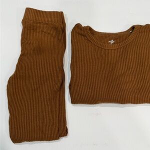 Millie and Roo 12-18m Brown and Burgundy Ribbed Lounge Set